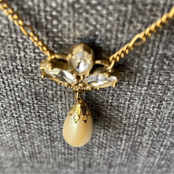 1928 JEWELRY CO | Vintage | Faux Pearl Drop Clear Rhinestone Y - Shape Necklace - Picture 8 of 16